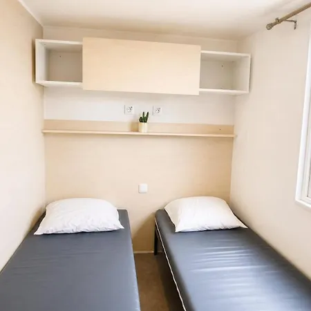 Le Lounge à 200 M De La 5 étoiles * Torreilles
